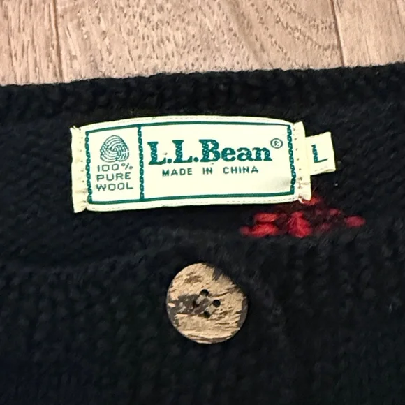 Vintage L.L. Bean 100% wool Scandinavian geometric fair isle cardigan sweater L - Picture 2 of 8